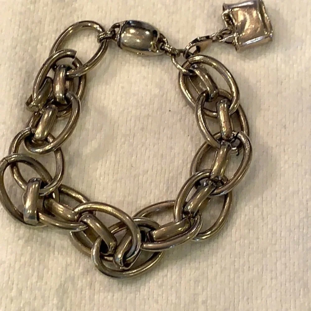 💐5/25 Chico’s chunky all silver tone thick chunky chain magnet easy clasp